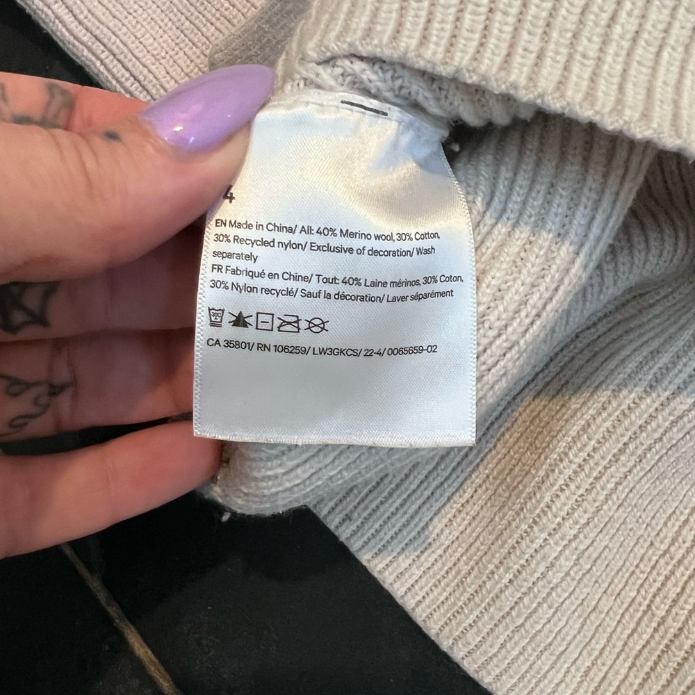 Lululemon wool blend ribbed sweater cropped in heathered natural ivory - Picture 3 of 6
